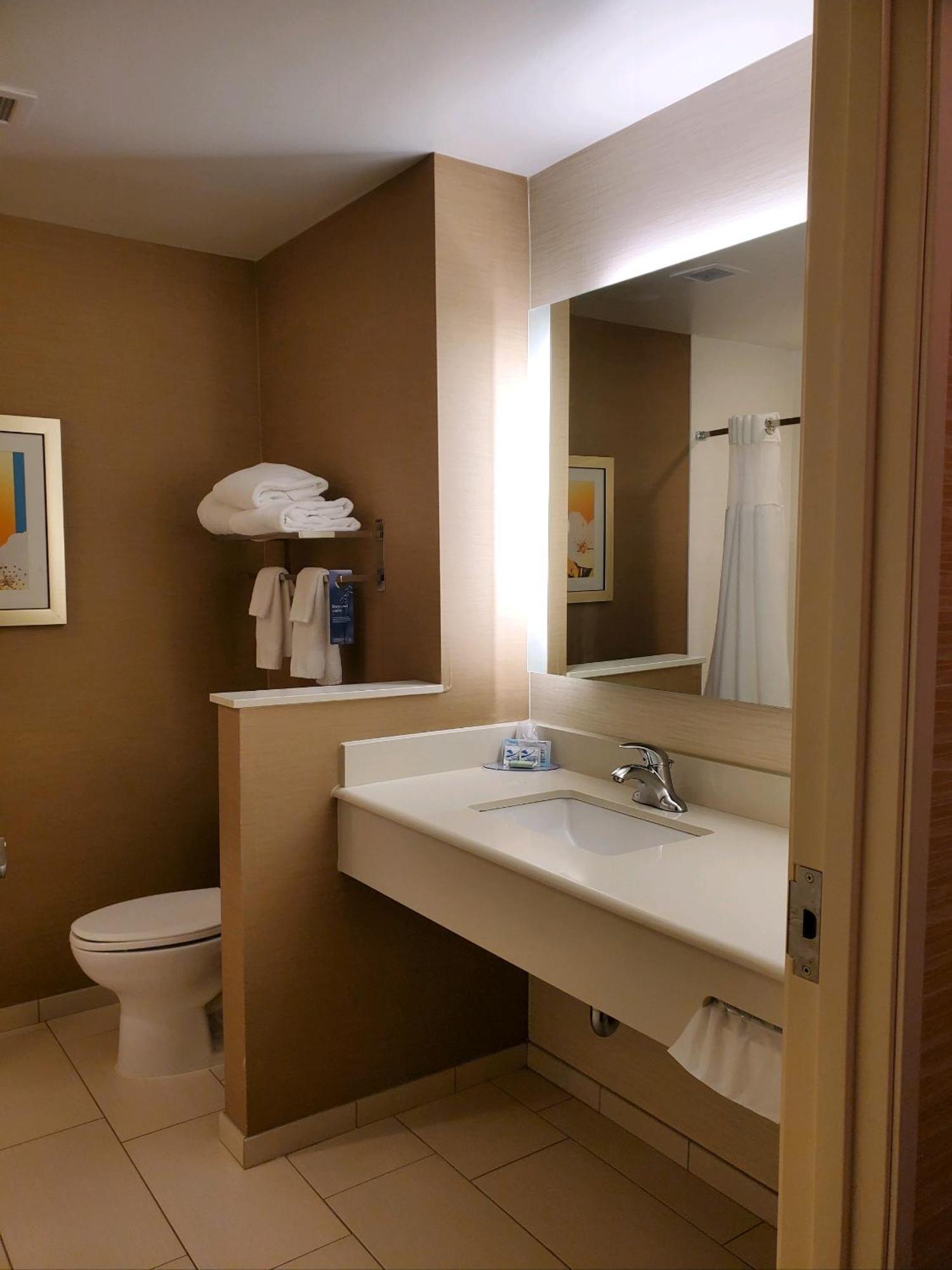Fairfield Inn & Suites By Marriott Belle Vernon Екстер'єр фото