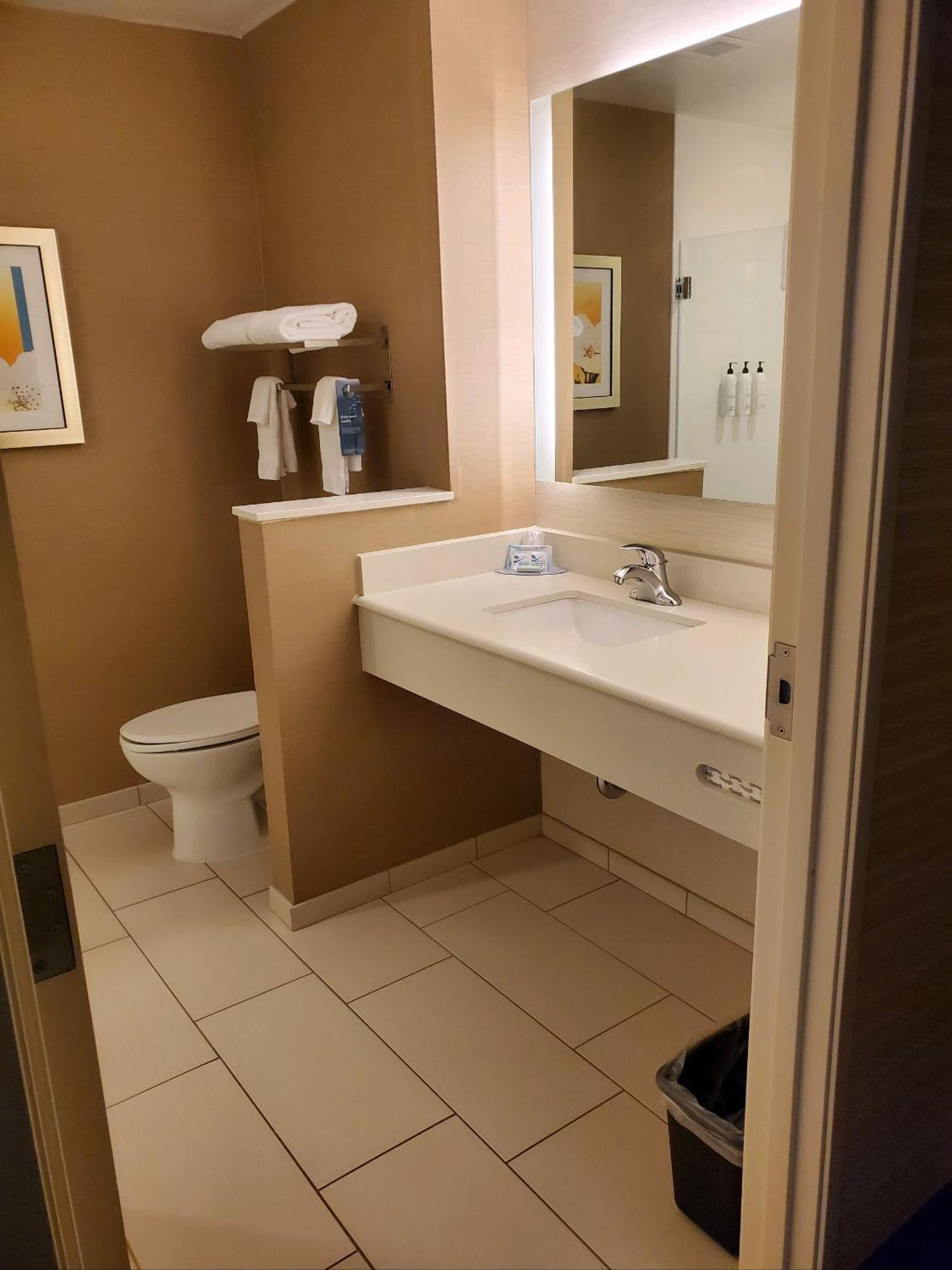 Fairfield Inn & Suites By Marriott Belle Vernon Екстер'єр фото
